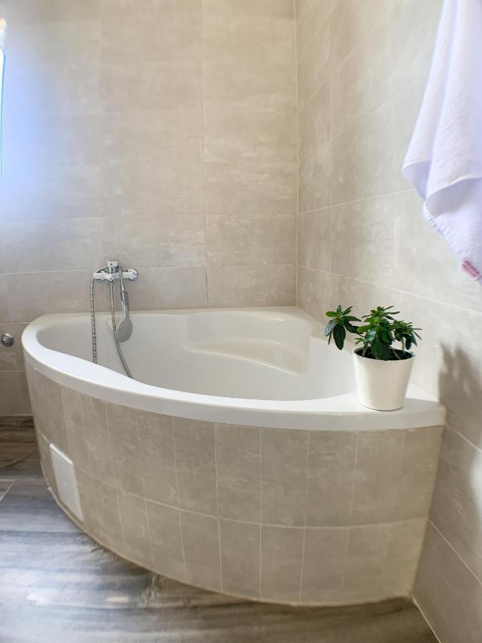 Apartmani Carnizza Ražanac Exteriér fotografie