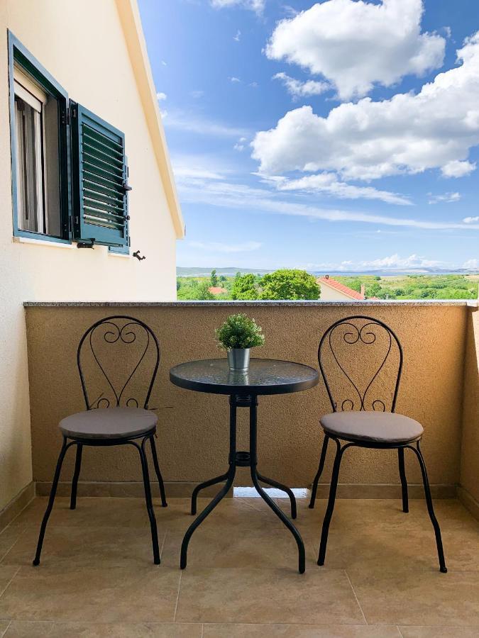 Apartmani Carnizza Ražanac Exteriér fotografie
